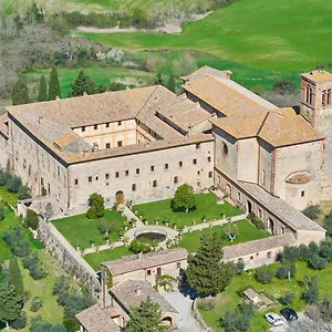  Vakantieboerderij Monastero Sant'anna In Camprena